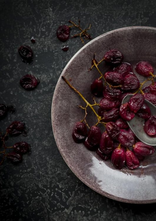 Ankankoipiconfit ja viinirypälesalsa