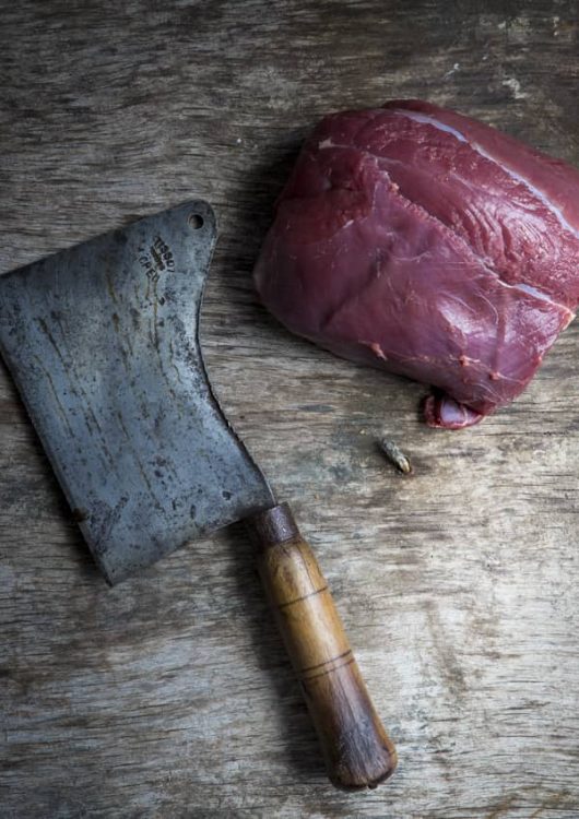 Poronpaistia, mustajuurta ja sieniä