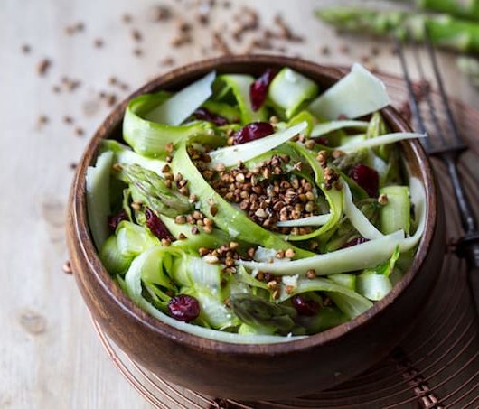 Höylätty parsasalaatti