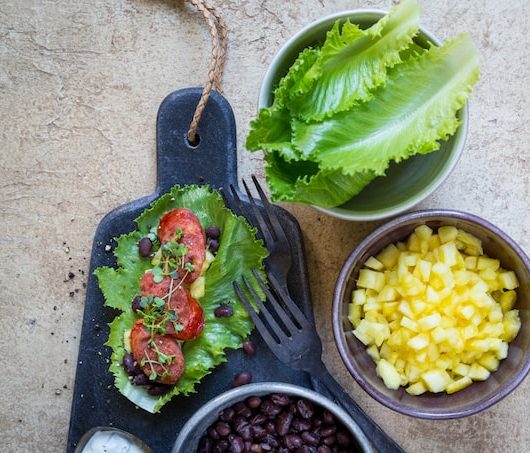 Tapassalaattikääröt