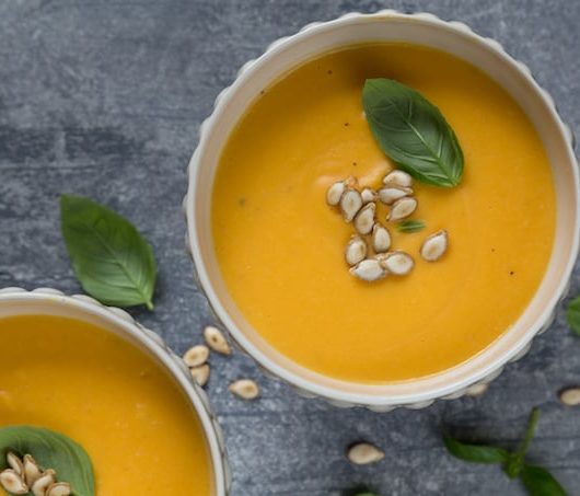 Kurpitsa-vuohenjuustokeitto