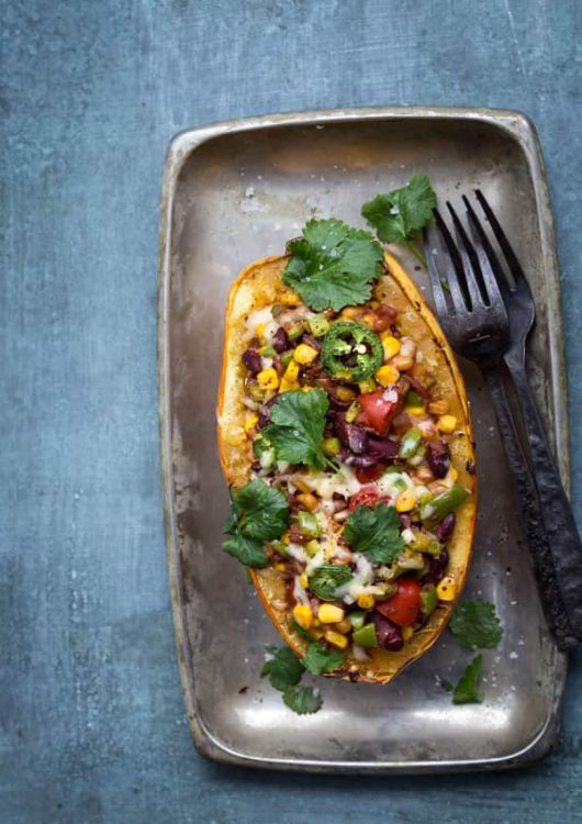 Spagettikurpitsaa meksikolaisittain