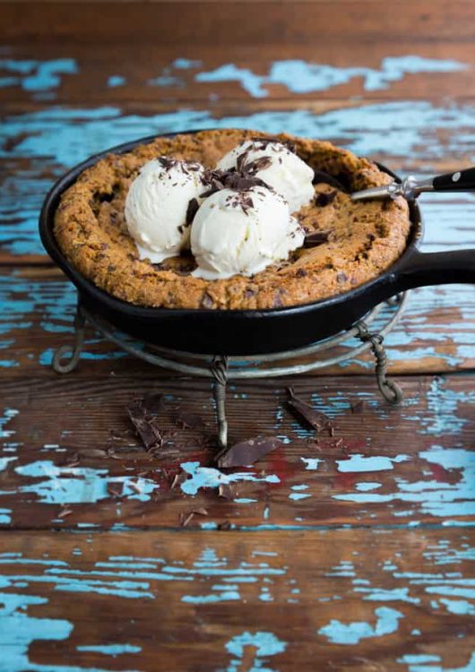 Suklaacookie pannulla