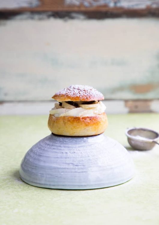 Banoffeelaskiaispulla