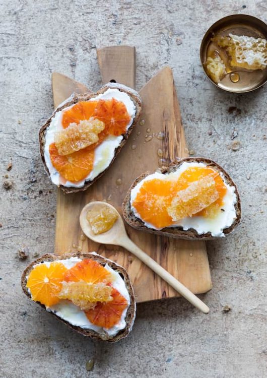 Veriappelsiini-vuohenjuustocrostinit