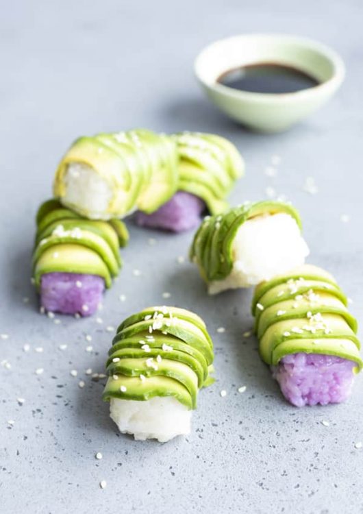 Avokadonigirit eli avokadosushit