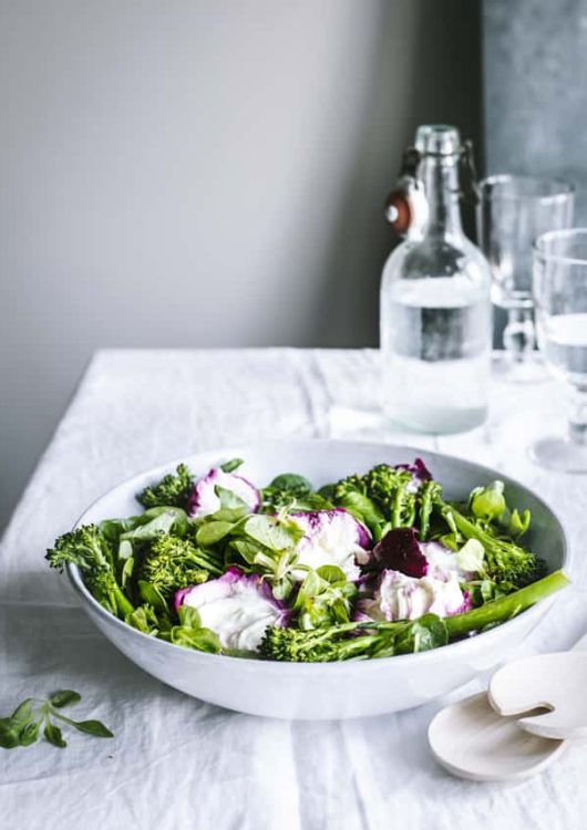 Punajuurimozzarellasalaatti