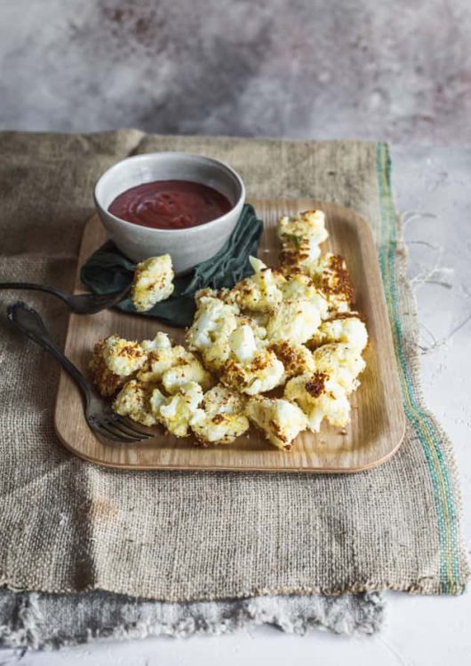 Kukkakaaliwingsit parmesaanilla