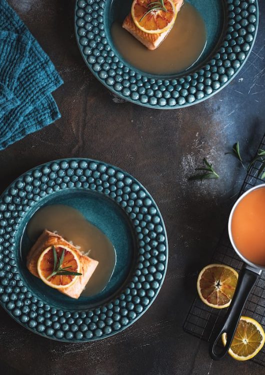 Lohta veriappelsiinikastikeessa