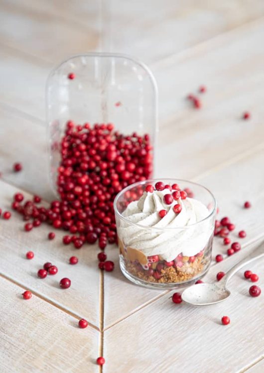 Puolukka-kinuskiherkku