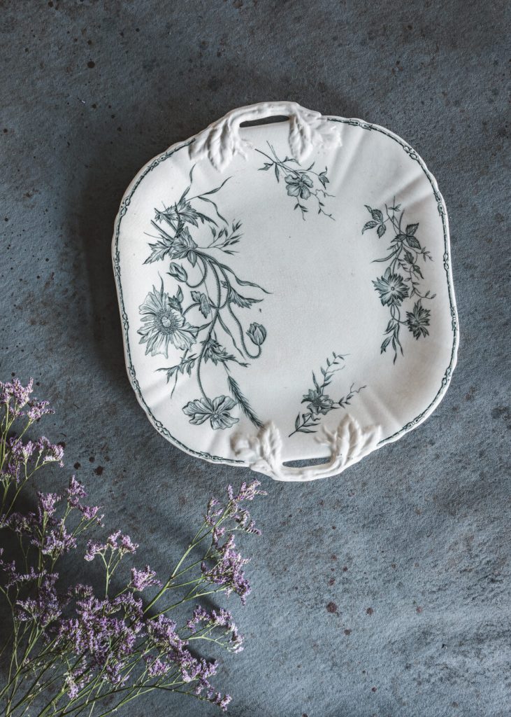 Arabia tarjoiluvati kahvoilla