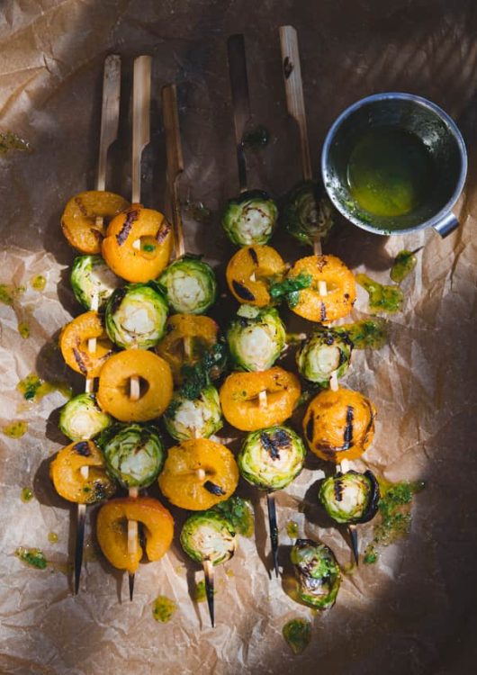 Grillatut ruusukaalivartaat