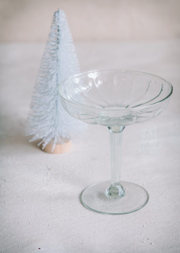 Jalallinen lasimalja