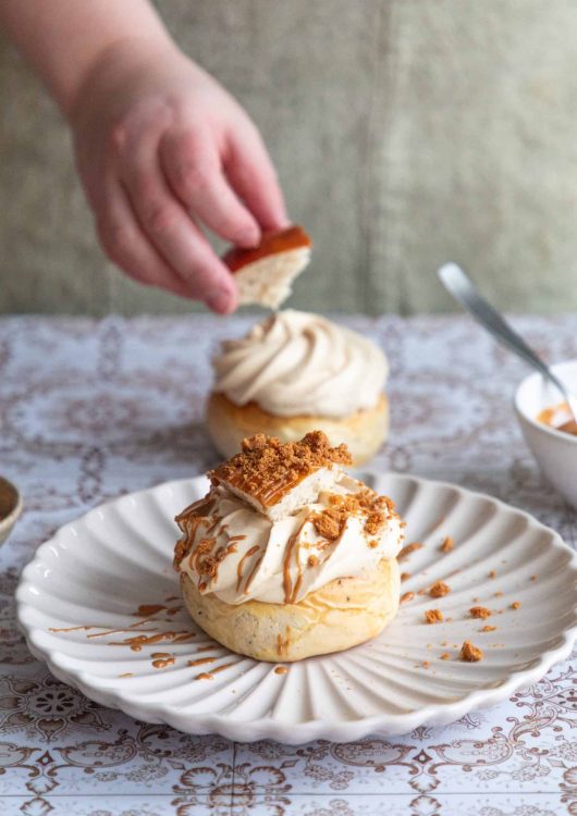 Biscoff-laskiaispulla