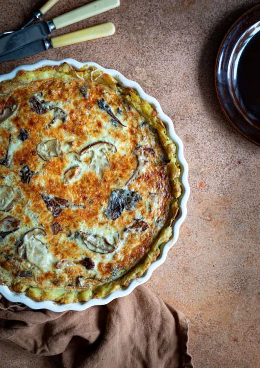 Lyttyperunapiirakka sienistä